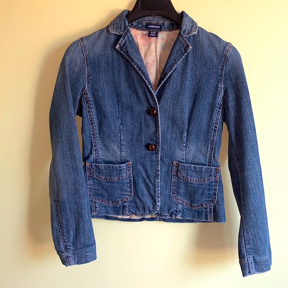 GAP denim blazer, like new!